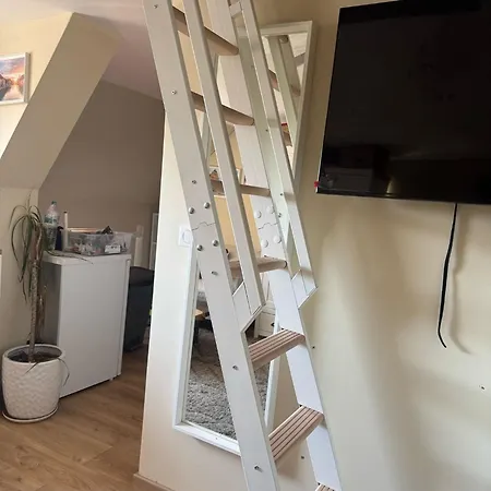 F1 Meuble Duplex Etage 1 Апартаменты